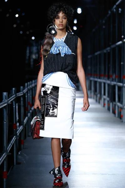 Look 7